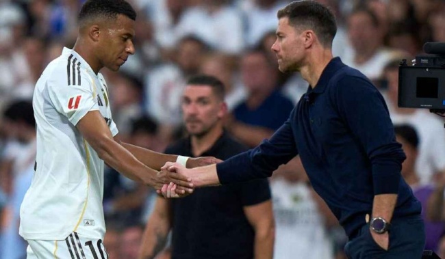 Ảnh bài viết Real Madrid trước trận Levante: Mbappe cần người chia lửa; Lời cảnh báo đến Dean Huijsen