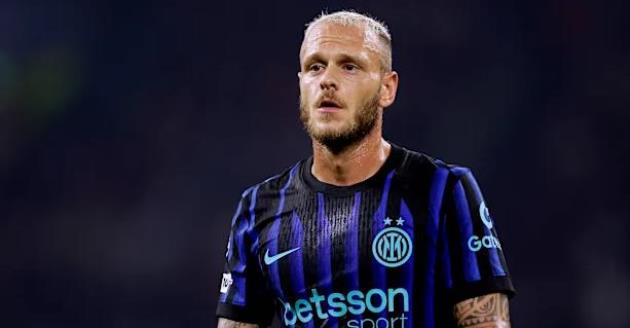 Ảnh bài viết Chuyển nhượng tối 24/9: MU nhắm Dimarco; Real theo dõi 2 ngôi sao Liverpool