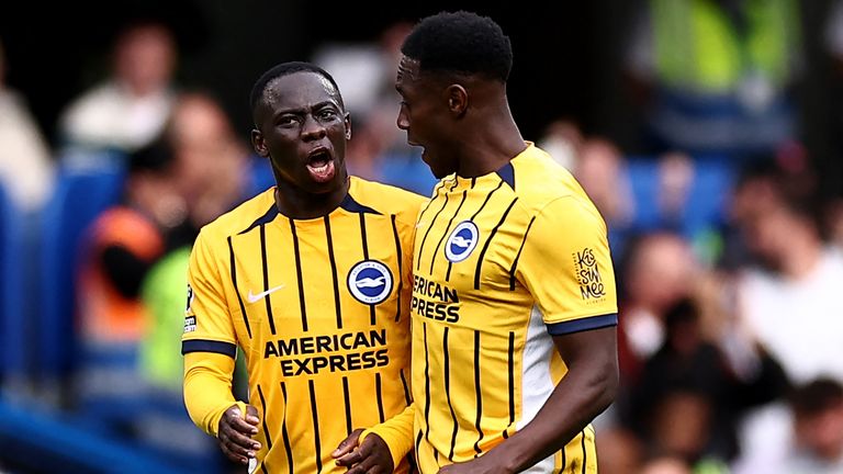 Ảnh bài viết Welbeck lập cú đúp, 10 người Chelsea thua ngược Brighton