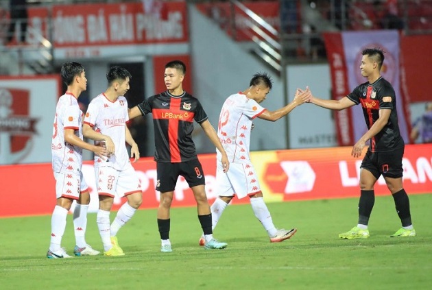 Ảnh bài viết Ninh Bình dừng chuỗi thắng, lộ nhiều vấn đề phòng ngự