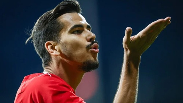 Yevgeniy Serdyuk dính chấn thương nghiêm trọng