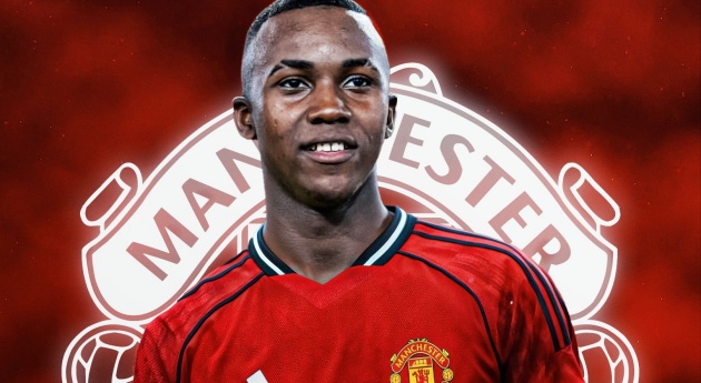 MU chiêu mộ thêm một cầu thủ trẻ tài năng.