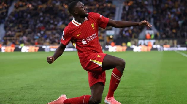 Konate là mục tiêu của Real.