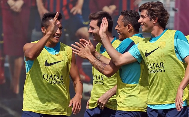 Ảnh bài viết Cuộc tái ngộ của “đứa trẻ thần kỳ” Alexis Sanchez với Barcelona