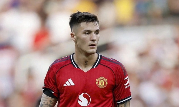 9 năm qua chưa có tiền đạo MU nào ghi bàn ở Anfield.