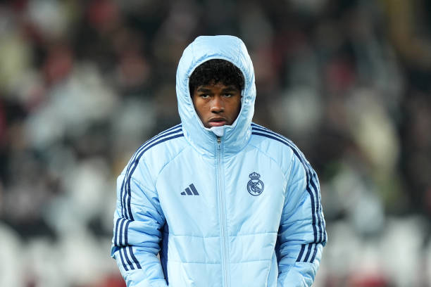 Ảnh bài viết 154 ngày bị Real Madrid đóng băng: Chuyện gì đang xảy ra với Endrick?