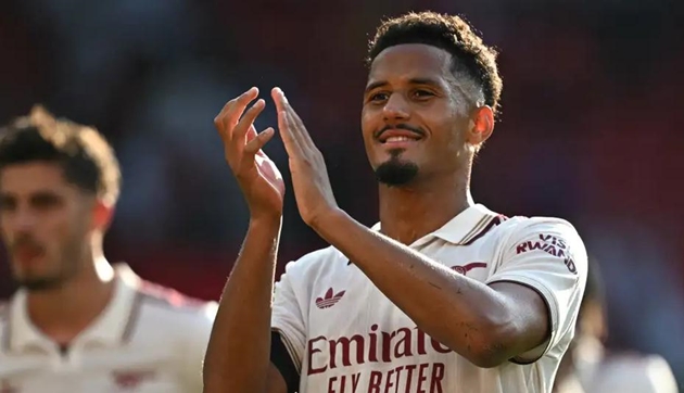 Saliba là trụ cột hàng thủ Arsenal.