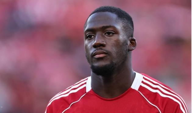 Liverpool mất thêm trụ cột trước đại chiến MU.