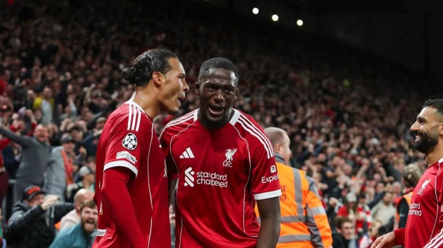 Konate có thể không dự trận gặp MU.