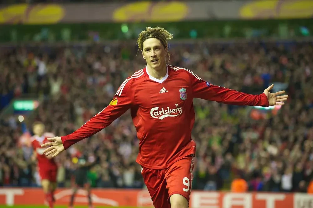 Torres là biểu tượng của Liverpool và Ngoại Hạng Anh những năm đầu 2000