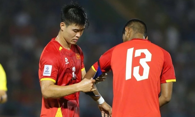 Tuyển Việt Nam cần thêm sao nhập tịch để tăng cường chất lượng đội hình.