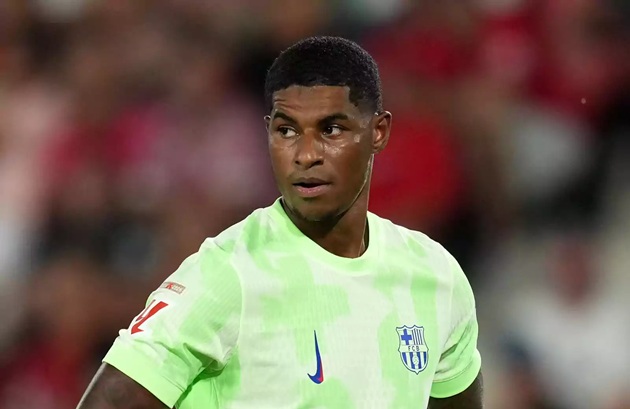 Ảnh bài viết Bão chấn thương tại Barca, Flick buộc phải "hy sinh" Rashford