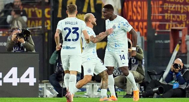 Ảnh bài viết Quật ngã Roma, Inter chễm chệ ở ngôi đầu BXH Serie A