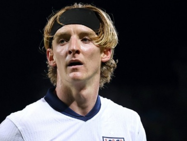 Ảnh bài viết Chuyển nhượng tối 19/10: Arsenal nhắm Gordon với giá 100 triệu bảng; Barca săn đón 'đá tảng' Sporting