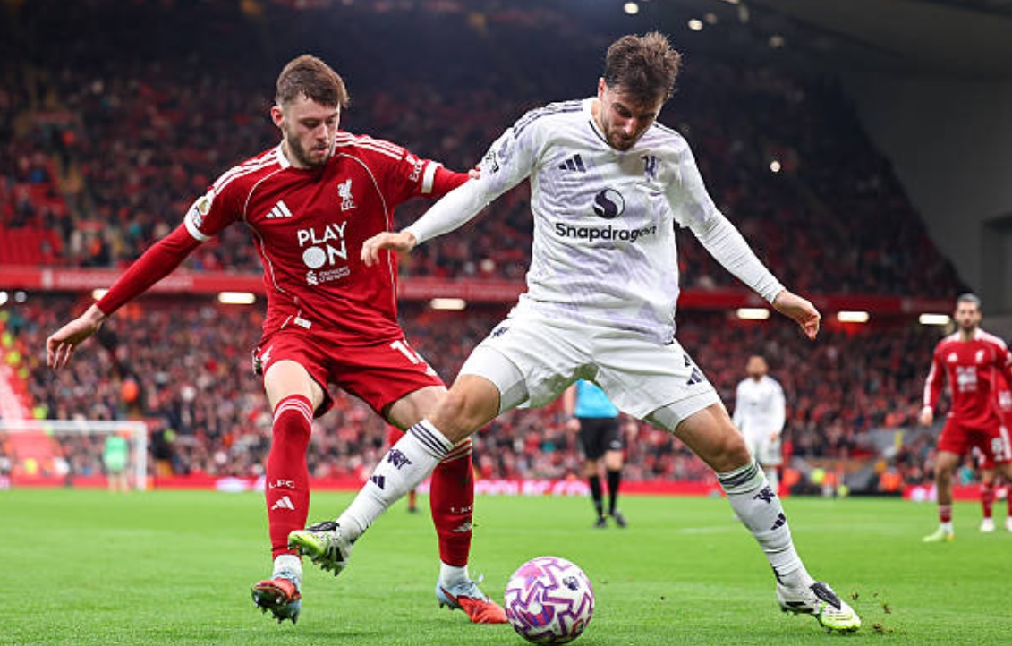 Mason Mount (6.8 điểm): Dù không phải là một màn trình diễn đỉnh cao, anh vẫn giúp đội thực thi kế hoạch chiến thuật của HLV Amorim bằng những pha di chuyển thông minh.