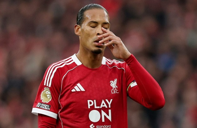 Hàng thủ Liverpool chơi bất ổn từ đầu mùa.