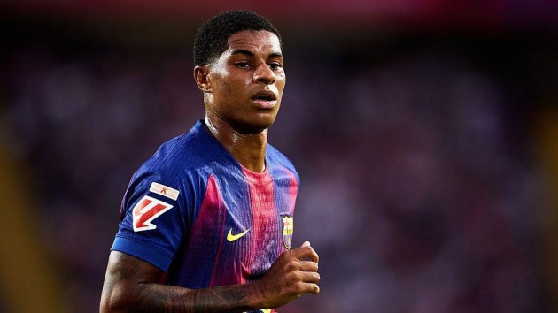 Nụ cười trở lại với Rashford khi sang Barcelona.