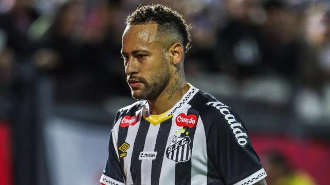 Ảnh bài viết Neymar cân nhắc tương lai, tìm cơ hội dự World Cup
