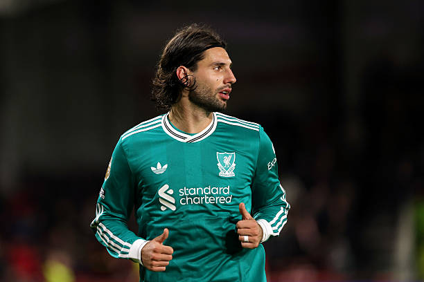 Dominik Szoboszlai - 7.2 điểm. Ngôi sao người Hungary chơi xông xáo và đầy nỗ lực, dù không thể giúp Liverpool có điểm khi rời sân Gtech Community.