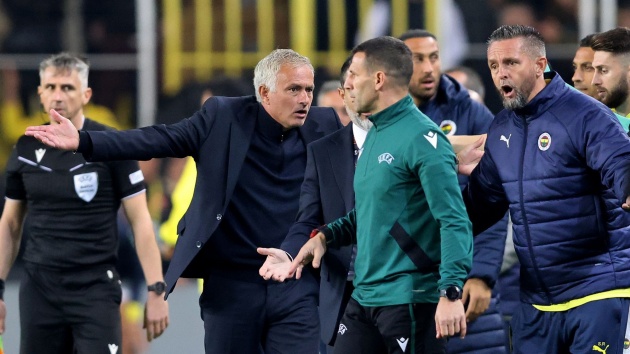 Ảnh bài viết Mourinho đã đúng: Bê bối trọng tài khiến bóng đá Thổ Nhĩ Kỳ lao đao