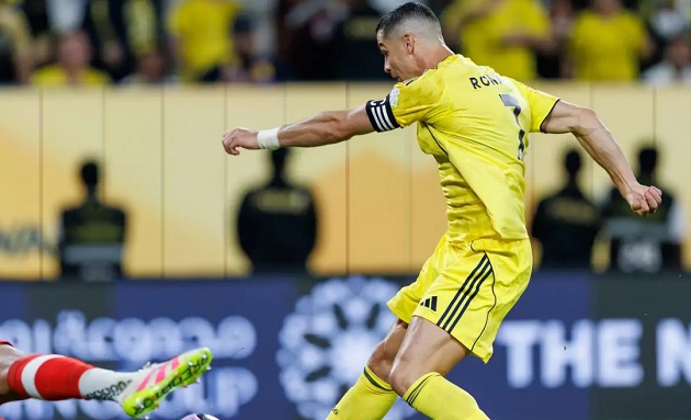 Ảnh bài viết Ronaldo lập cú đúp, Al Nassr ngược dòng thắng Al Fayha phút bù giờ