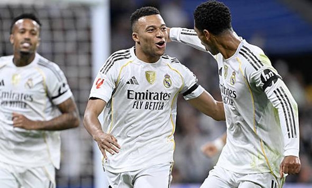 Ảnh bài viết Mbappe lập cú đúp, Real dễ dàng đè bẹp Valencia