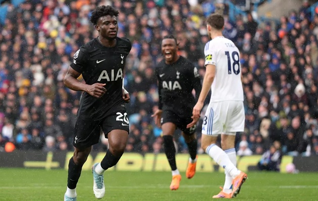 Ảnh bài viết Cơn đau đầu Kudus của Tottenham trước trận Man Utd