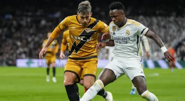 Ảnh bài viết Rayo – Ratiu: cơn ác mộng mà Vinicius quyết xóa bỏ cùng Real Madrid