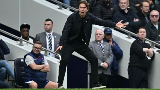 Ảnh bài viết Thomas Frank lý giải quyết định thay người gây tranh cãi ở trận Man Utd