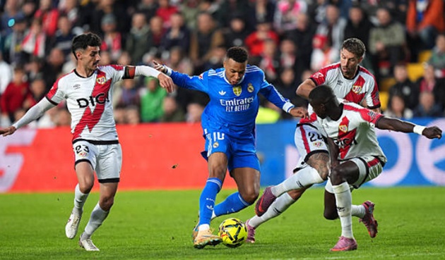 Mbappe và các cầu thủ Real bế tắc trước Rayo