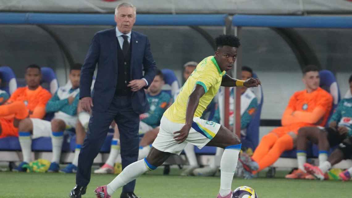 Ảnh bài viết Vinicius có thể tìm lại cảm hứng khi trở về khoác áo Brazil?