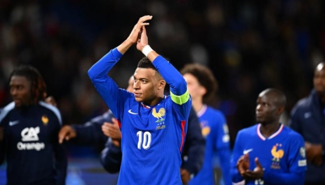 Ảnh bài viết Mbappe: “Tôi sẽ cố gắng ghi thêm 400 bàn nữa”