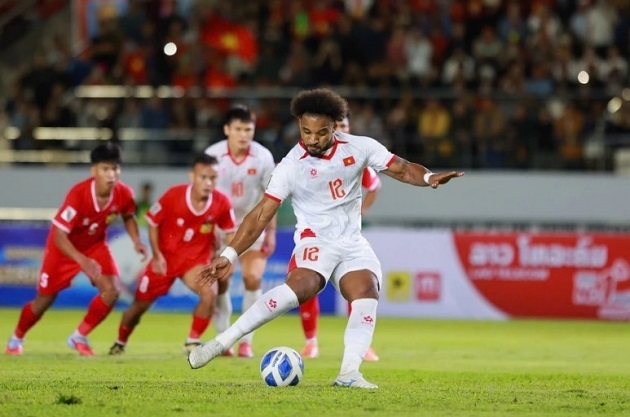 Ảnh bài viết HLV Lào không lo ngại dù Xuân Son vào sân