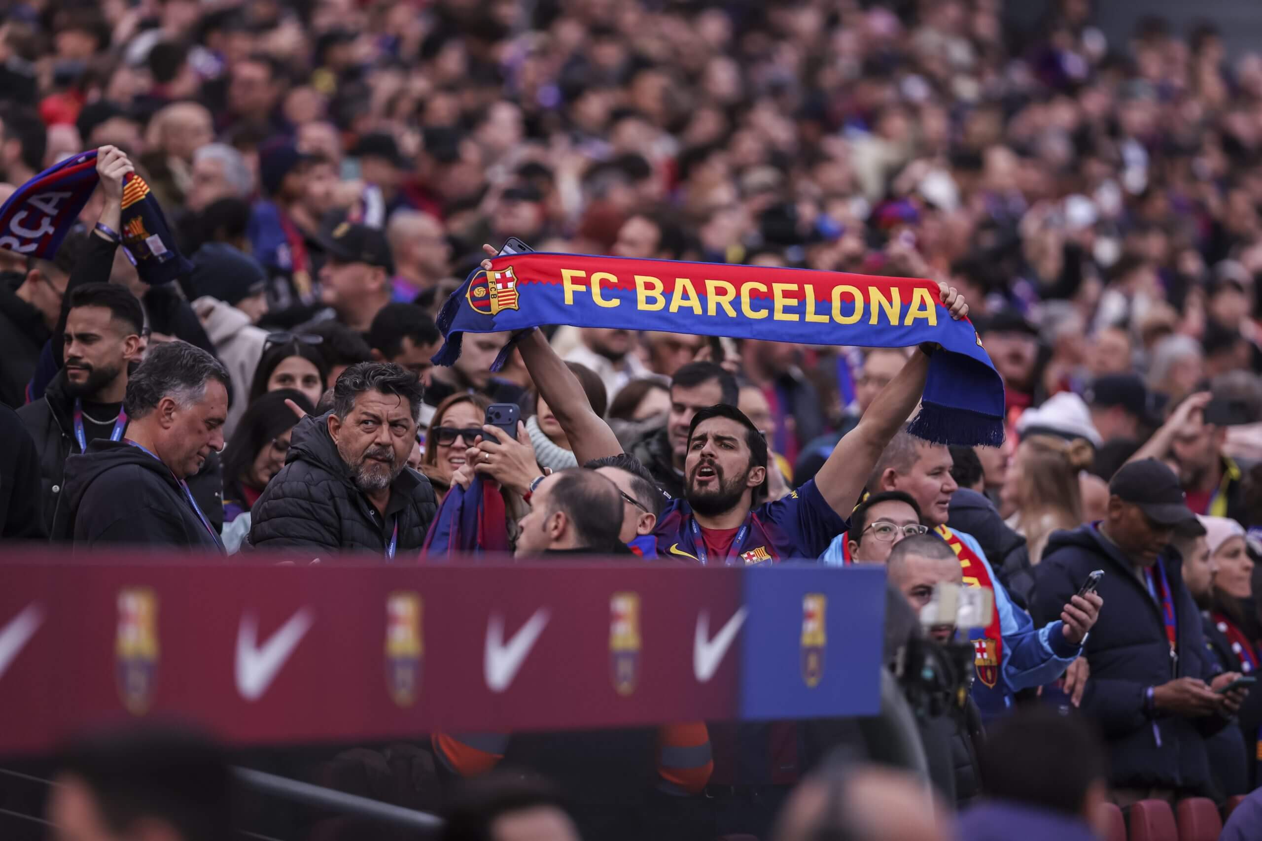Ảnh bài viết Barca trở lại Camp Nou: Công trường ngổn ngang, linh hồn vẹn nguyên