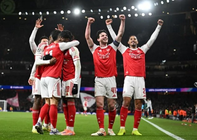 Ảnh bài viết Arsenal có hai cầu thủ mỗi vị trí, Robinson khen cực mạnh