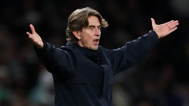 Frank đánh mất niềm tin từ phòng thay đồ