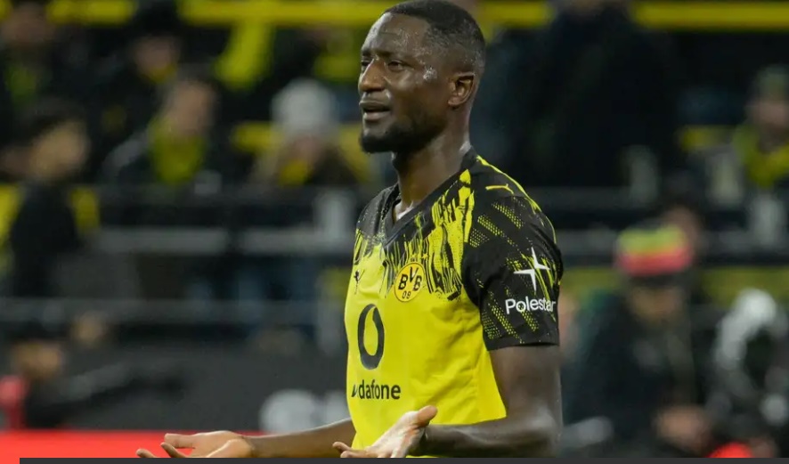 Guirassy là mũi nhọn nguy hiểm của Dortmund.
