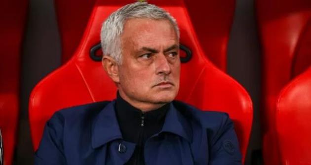 Ảnh bài viết Mourinho: Napoli mạnh mẽ hơn nhưng Benfica sẽ không khóc vì thiếu ngôi sao