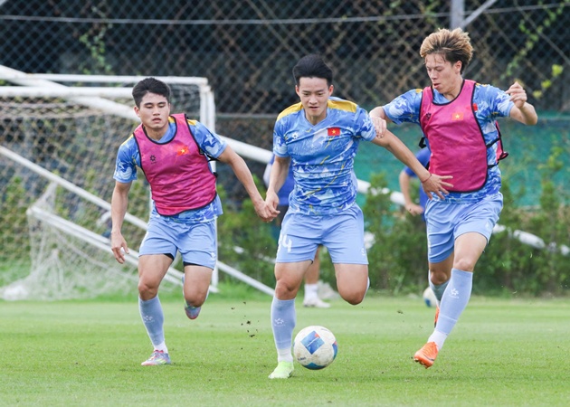 Ảnh bài viết SEA Games 33: Quang Huy chỉ điểm U22 Việt Nam hạ Philippines