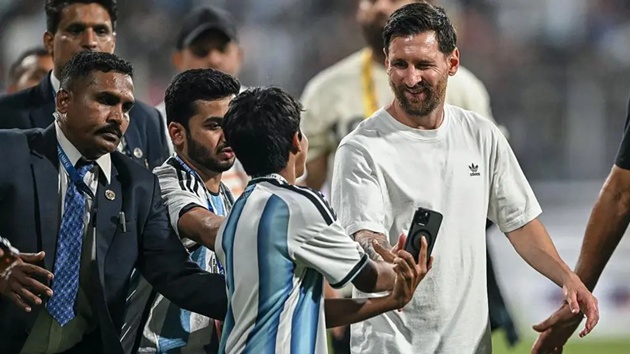 Messi là tâm điểm ở chuyến đi đến Ấn Độ