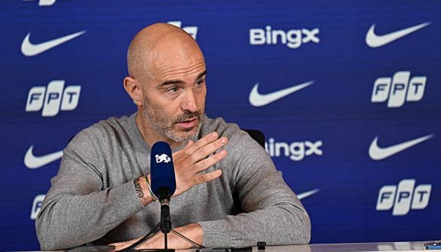 Enzo Maresca phải giải quyết vấn đề do chính ông tạo ra.