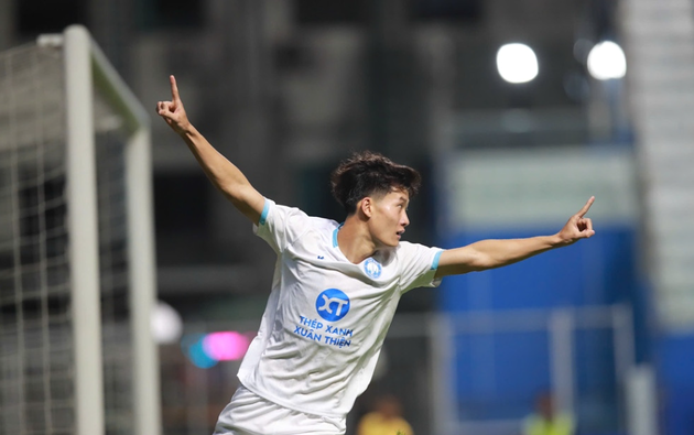 Ngọc Sơn nâng tỷ số lên 3-0.