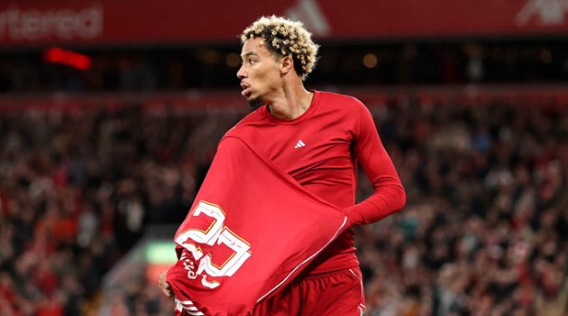 Ảnh bài viết Liverpool vs Tottenham: Hugo Ekitike đứng trước cột mốc Suarez