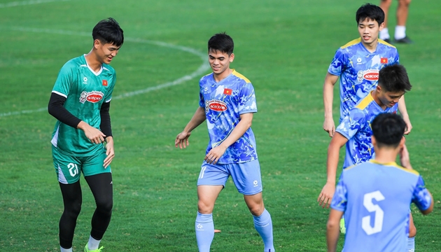 Ảnh bài viết HLV Kim Sang-sik rèn thể lực cho U23 Việt Nam trước thềm U23 Châu Á 2026