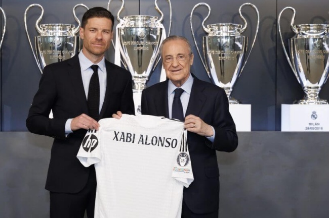 Alonso và chủ tịch Perez.