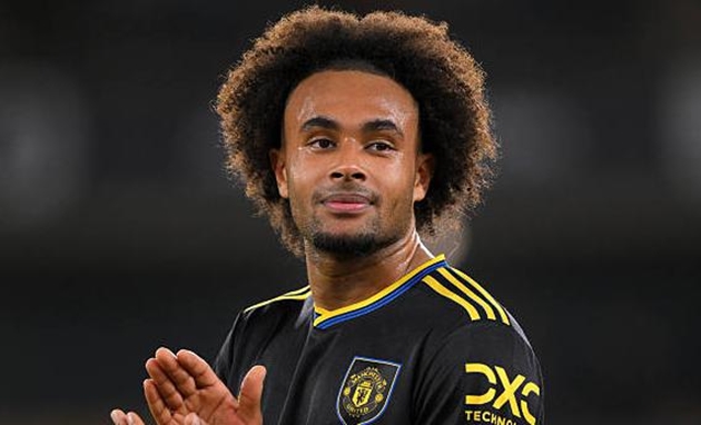 Ảnh bài viết Romano: AS Roma đề nghị mượn Zirkzee từ Man United