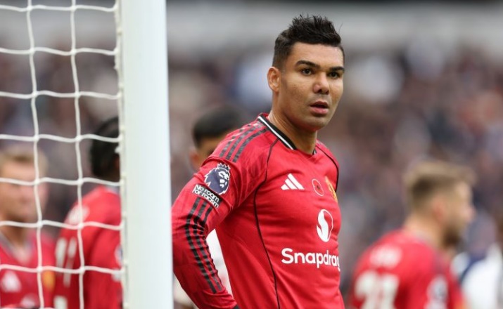 Casemiro mang đến gánh nặng về lương cho Man United.