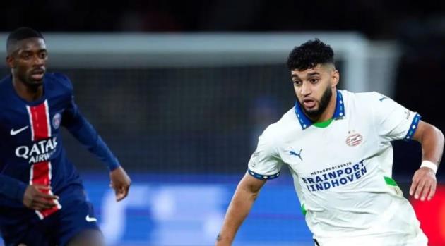 Ismael Saibari chủ động liên hệ với PSG.