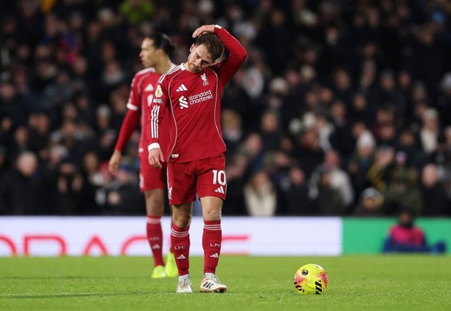 CĐV lo lắng về lối chơi của Liverpool.