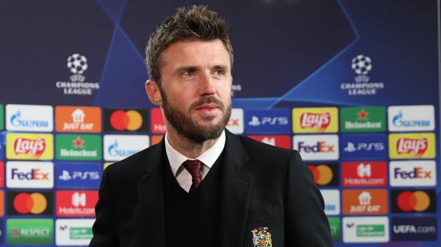 Carrick là 1 trong 2 ứng viên có thể tiếp quản ghế nóng Man United.